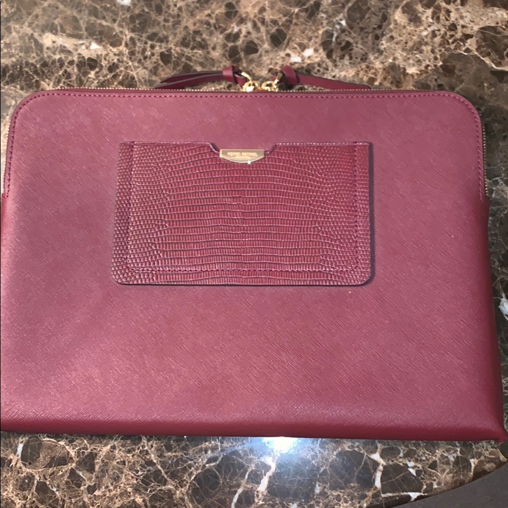 Henri Bendel laptop or iPad case. NWOT
